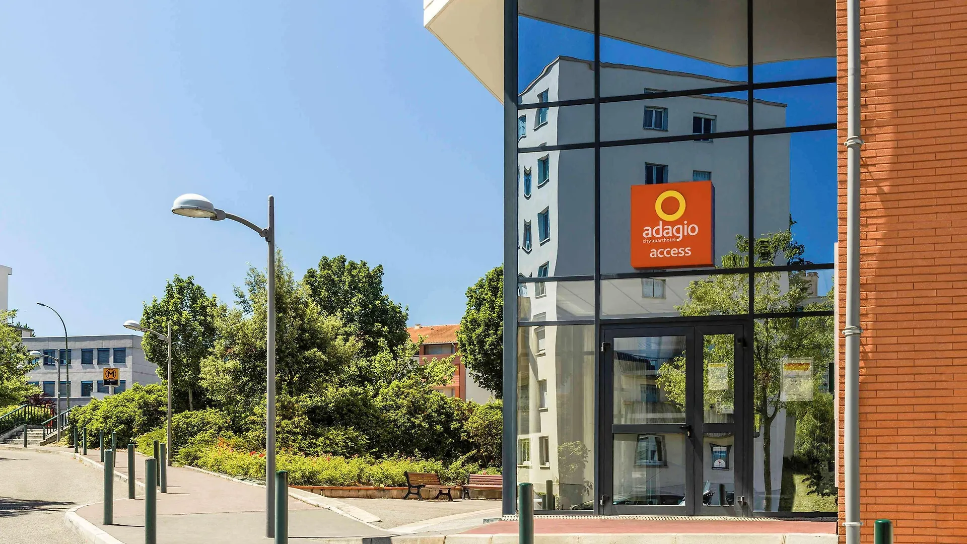 Aparthotel Adagio Access Toulouse Jolimont 2*,